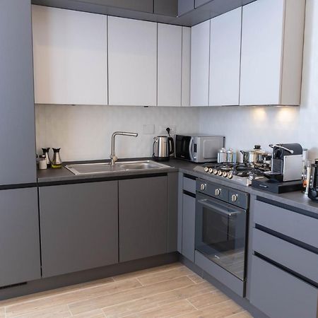 Colosseo Brightful Apartment With Rooftop Roma Esterno foto