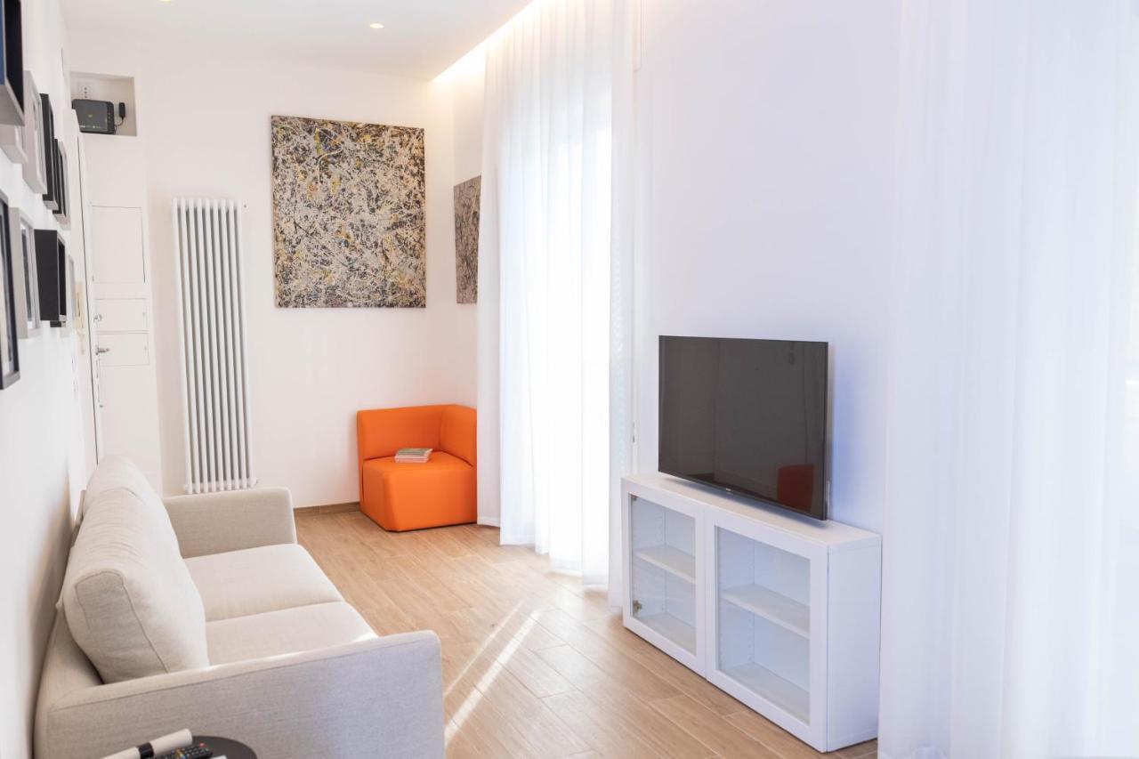 Colosseo Brightful Apartment With Rooftop Roma Esterno foto
