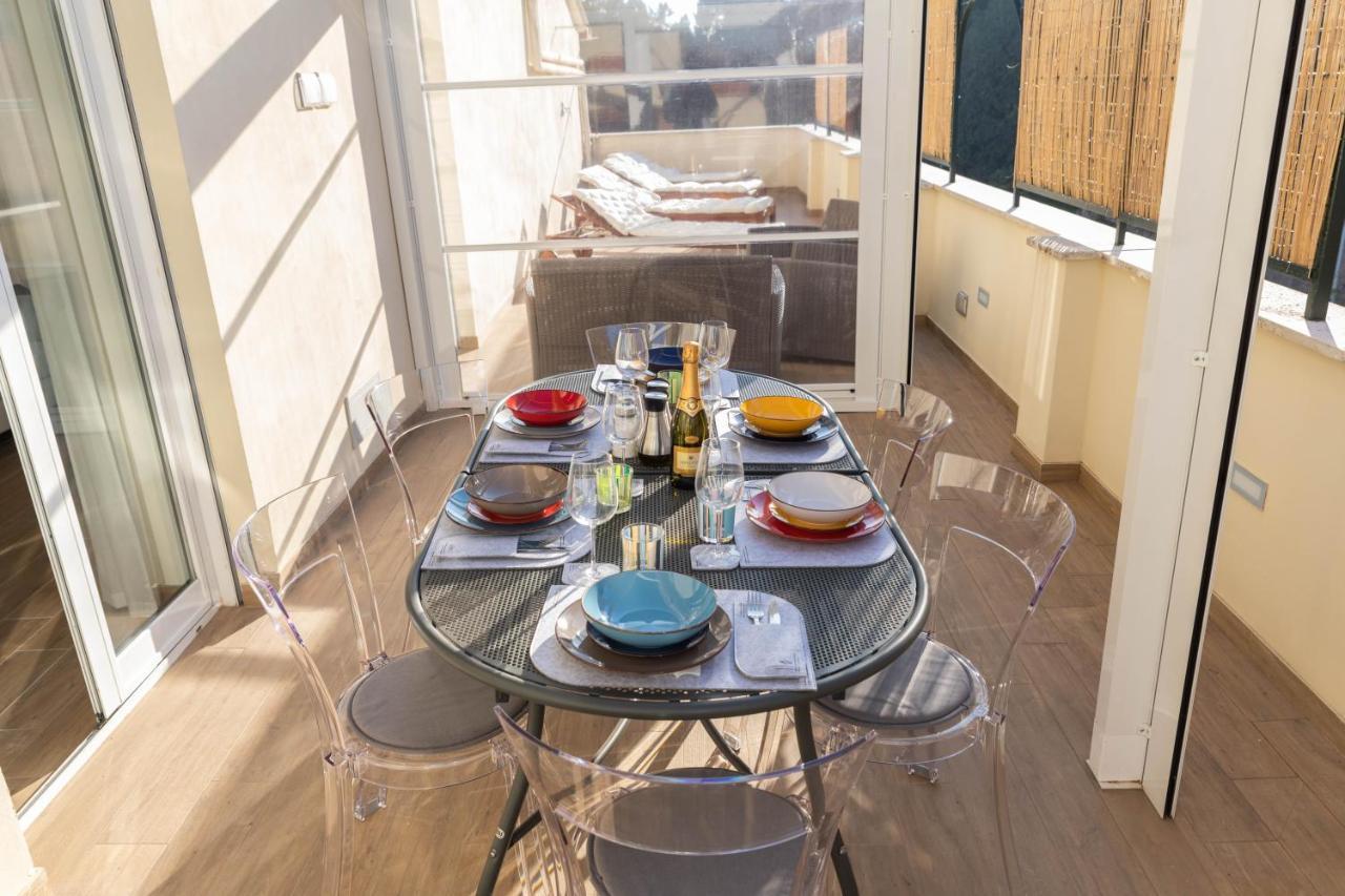 Colosseo Brightful Apartment With Rooftop Roma Esterno foto