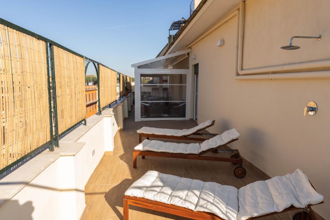 Colosseo Brightful Apartment With Rooftop Roma Esterno foto