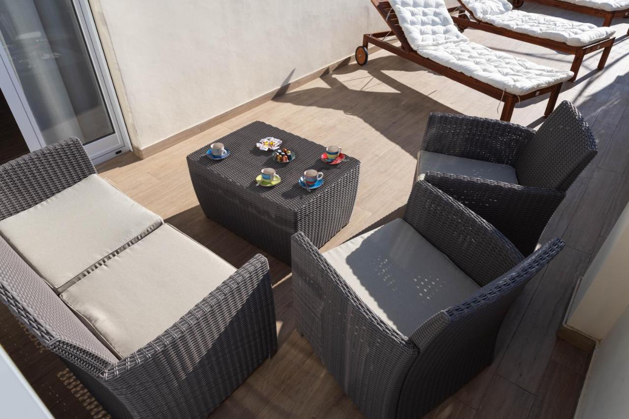 Colosseo Brightful Apartment With Rooftop Roma Esterno foto