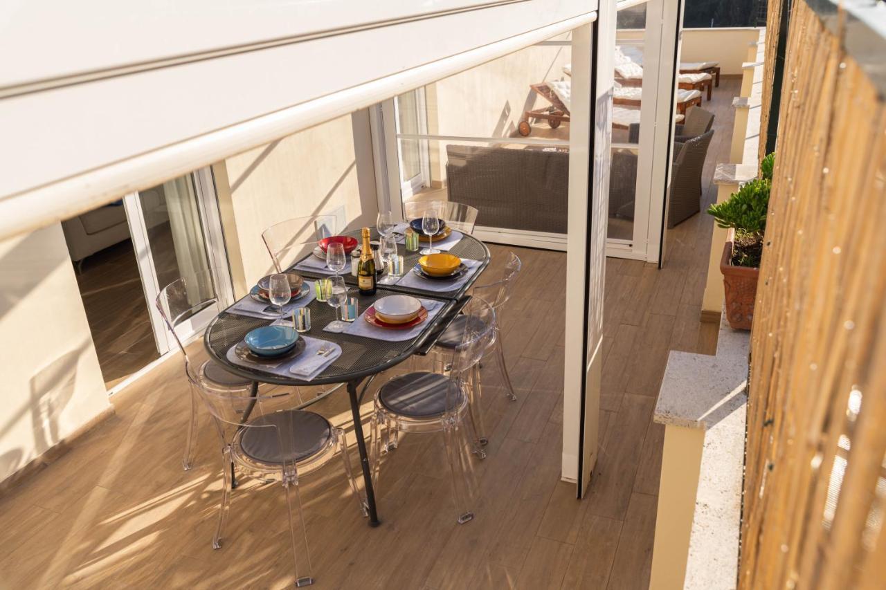 Colosseo Brightful Apartment With Rooftop Roma Esterno foto
