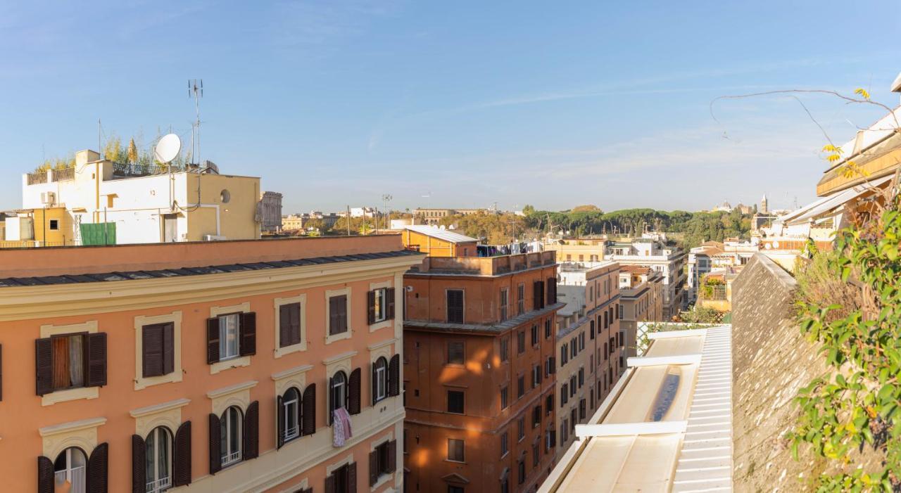 Colosseo Brightful Apartment With Rooftop Roma Esterno foto