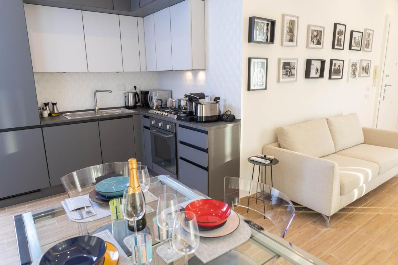 Colosseo Brightful Apartment With Rooftop Roma Esterno foto