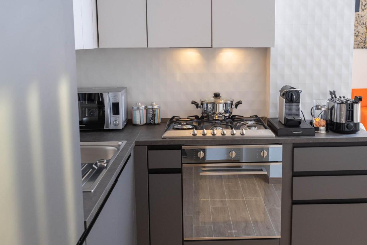 Colosseo Brightful Apartment With Rooftop Roma Esterno foto